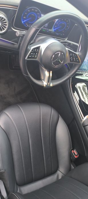 Mercedes-Benz EQ 2023