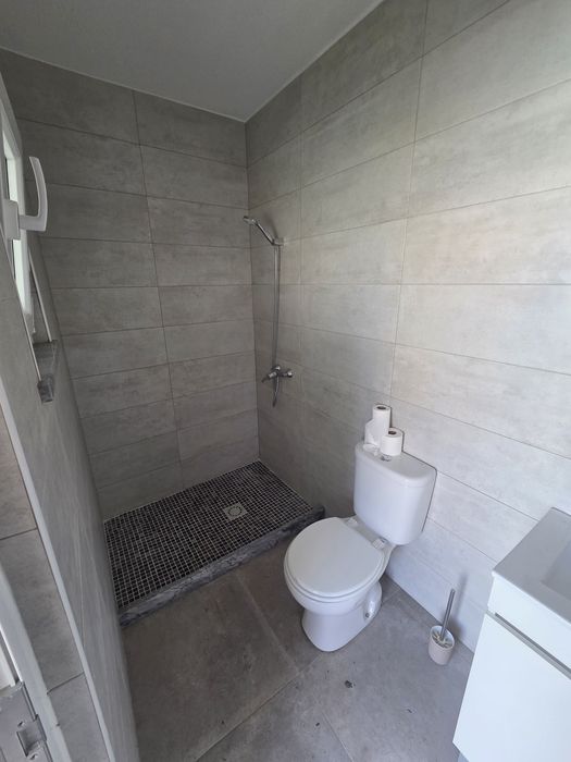 Espaço com piscina e BBQ para eventos