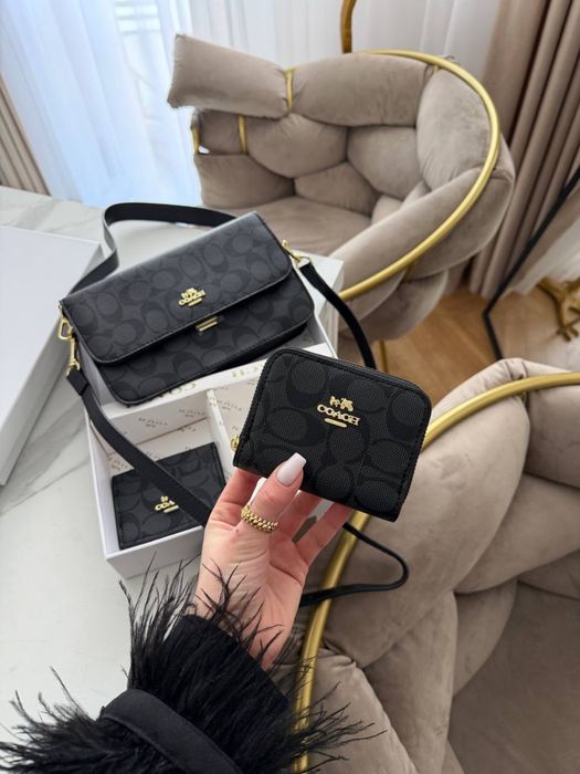 Сумка Coach.