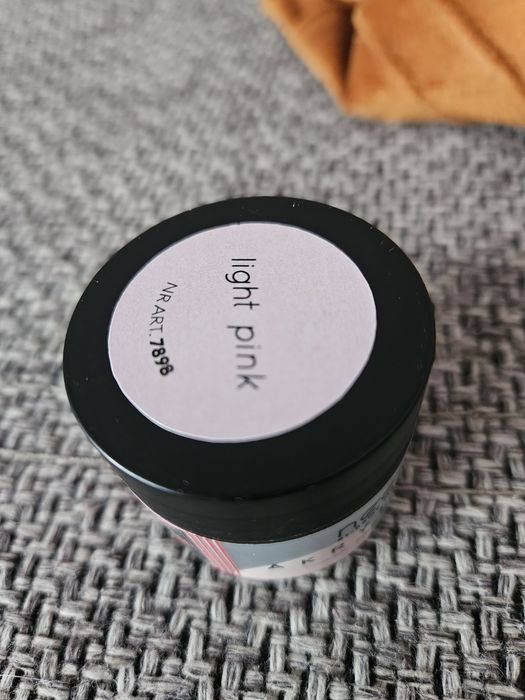 Nowy zel UV do paznokci light pink