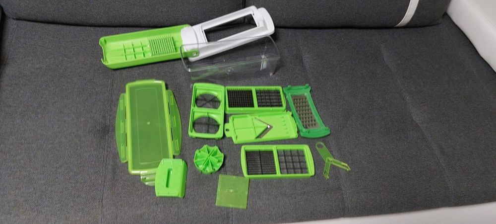 Zestaw do krojenia, rozdrabniacz do warzyw , owoców