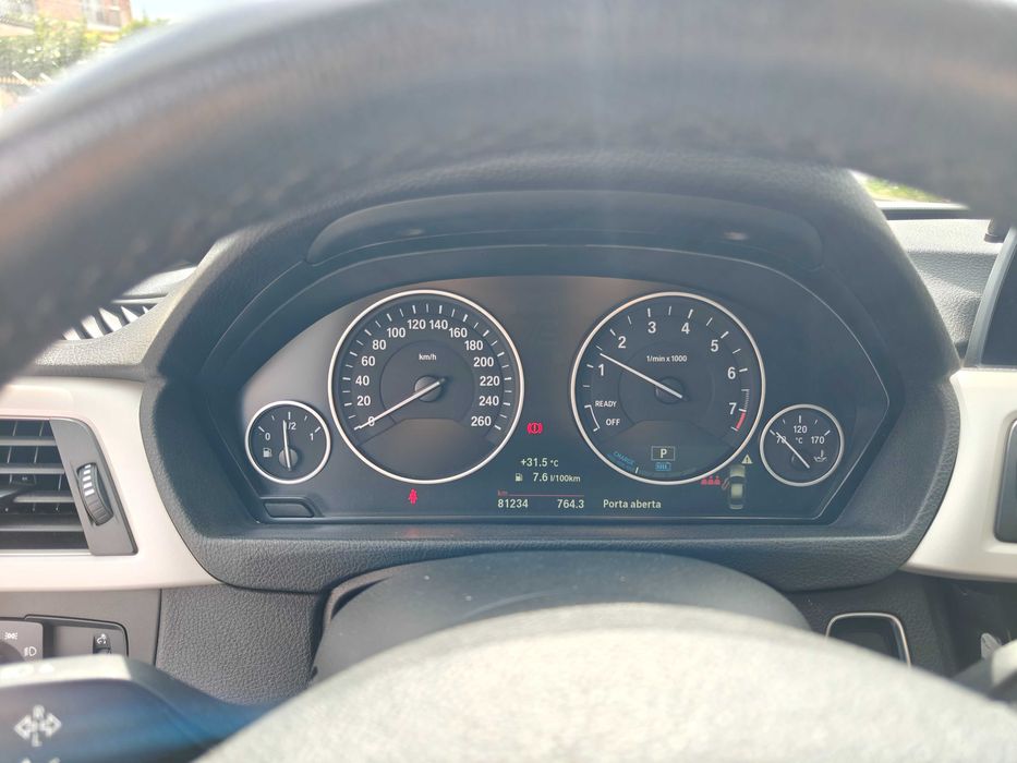 BMW 330e F30 2018