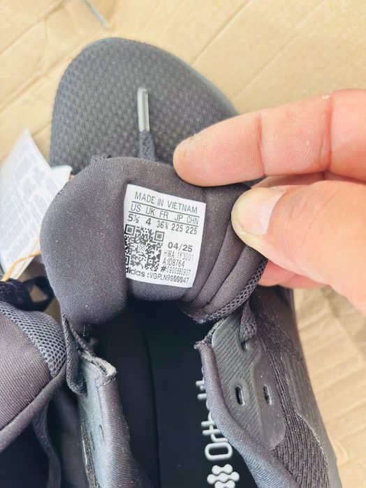 Vende se ténis adidas unisses