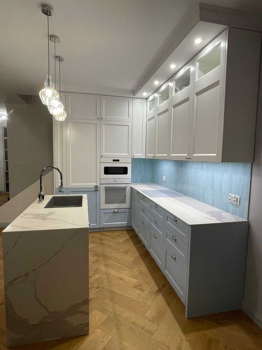 Montaż mebli/Kuchnie na wymiar/Szafy na wymiar