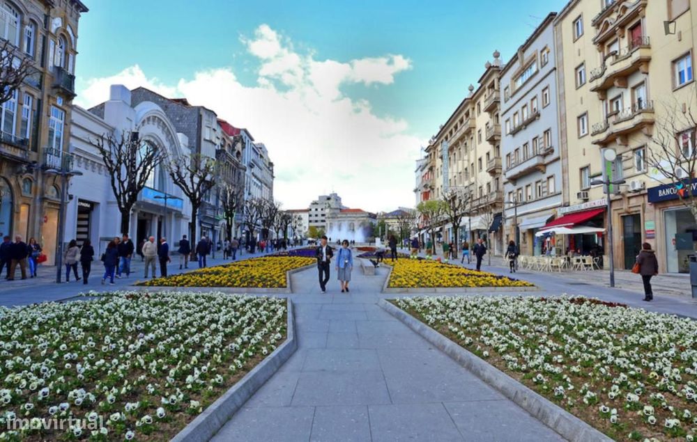 Apartamento com 2 quartos - localizado em Sé de Braga e São Lázaro...