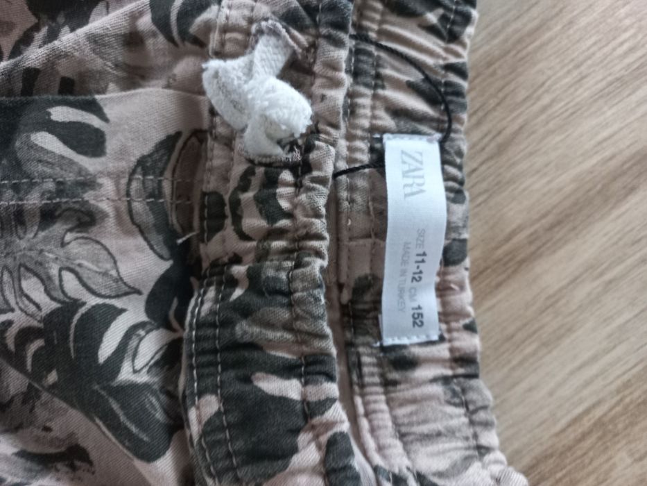 firmowe spodenki chłopięce-Zara-152cm-11-12 lat