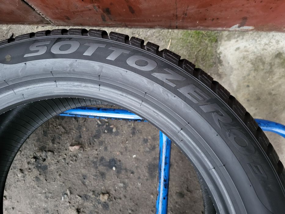 275/40/18+245/45/18 R18 Pirelli Sottozero 3 4шт ціна за 1шт шини 7мм