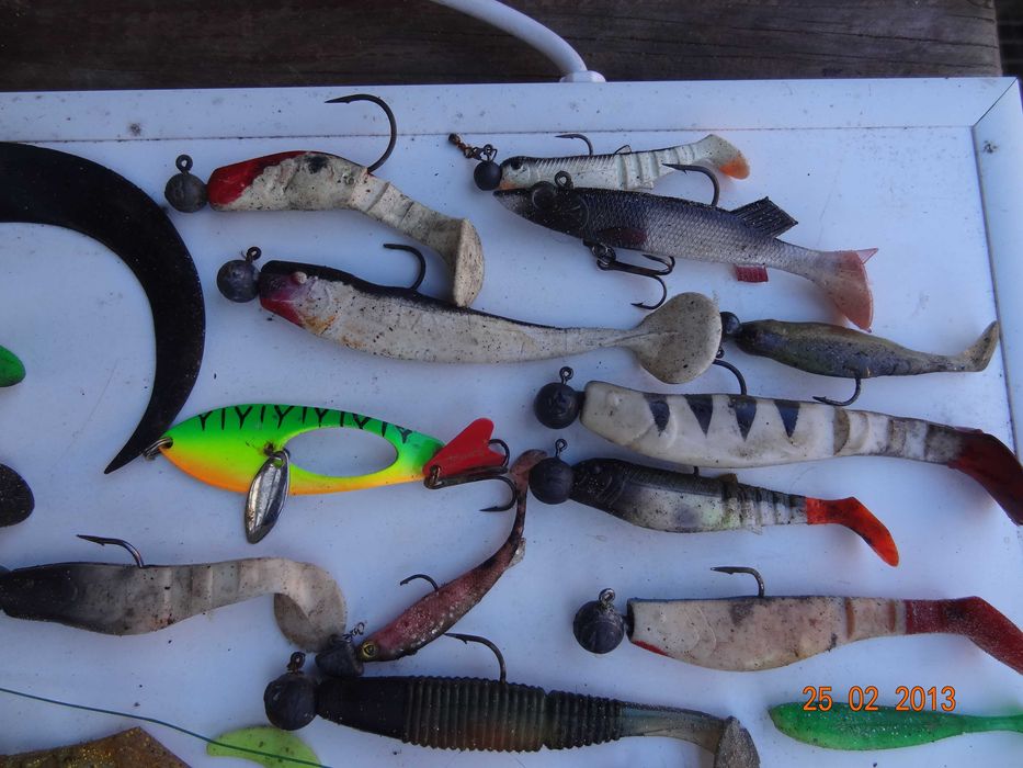 gumy uzbrojone + stalki + węgorz 35 cm