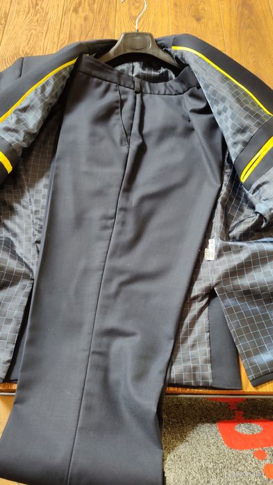 Garnitur granatowy rozmiar 170/50