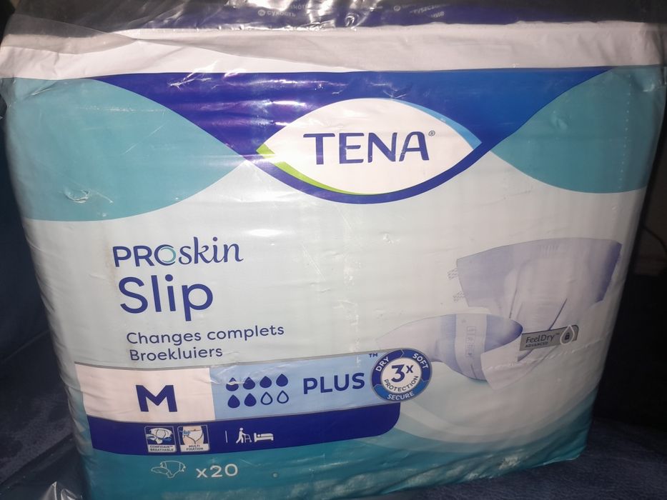 Vendo emb.de 20fraldas  tamanho M 10€