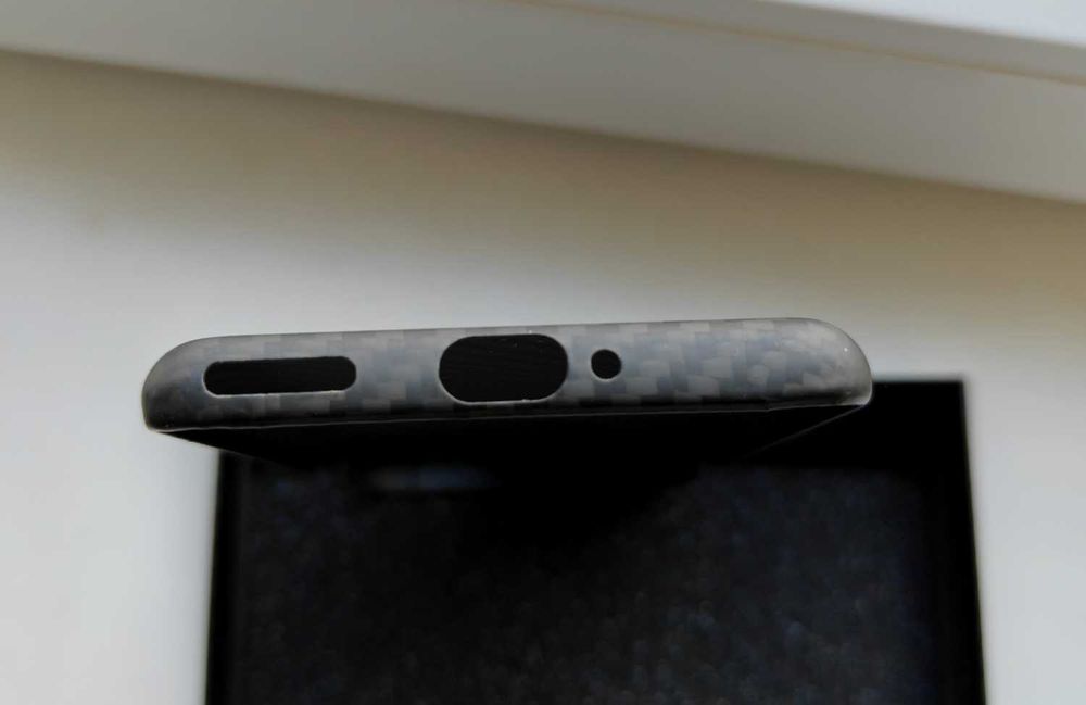 Карбоновий чохол OnePlus 9R