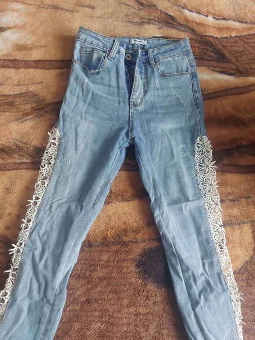 Продам джинси розмір s