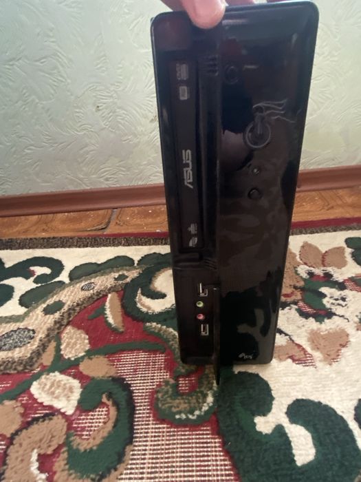 Корпус,блок питания,дисковод