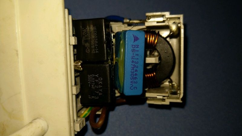 На запчасти   Indesit  IWSD 6105 Ariston