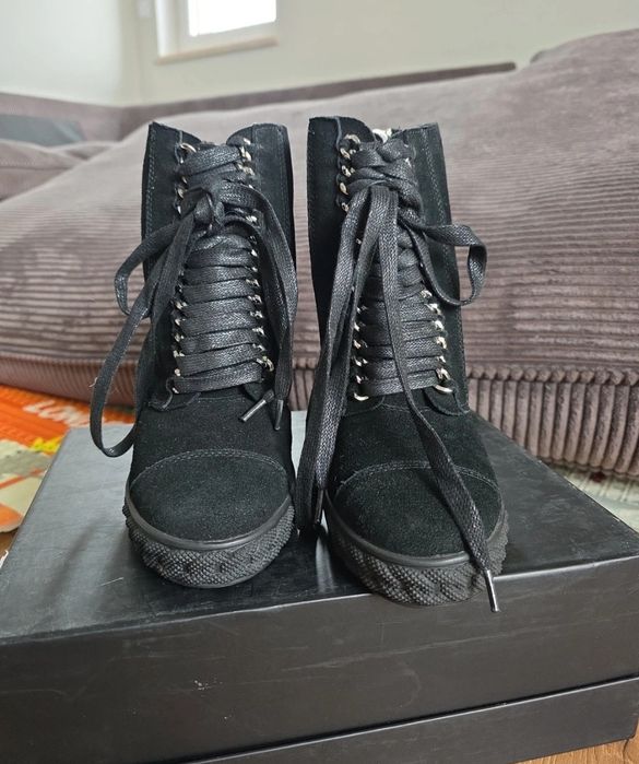 Sneakersy Casadei nowe zamsz skóra 38