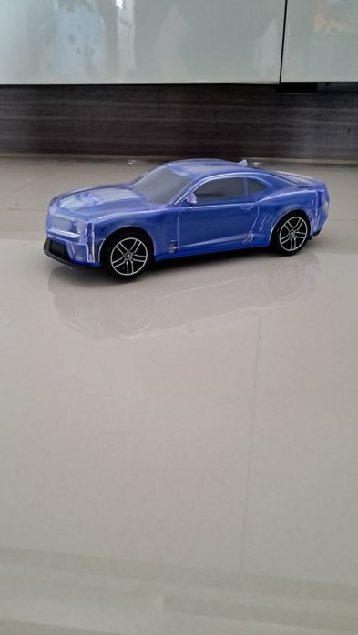 Chevrolet świecący samochód