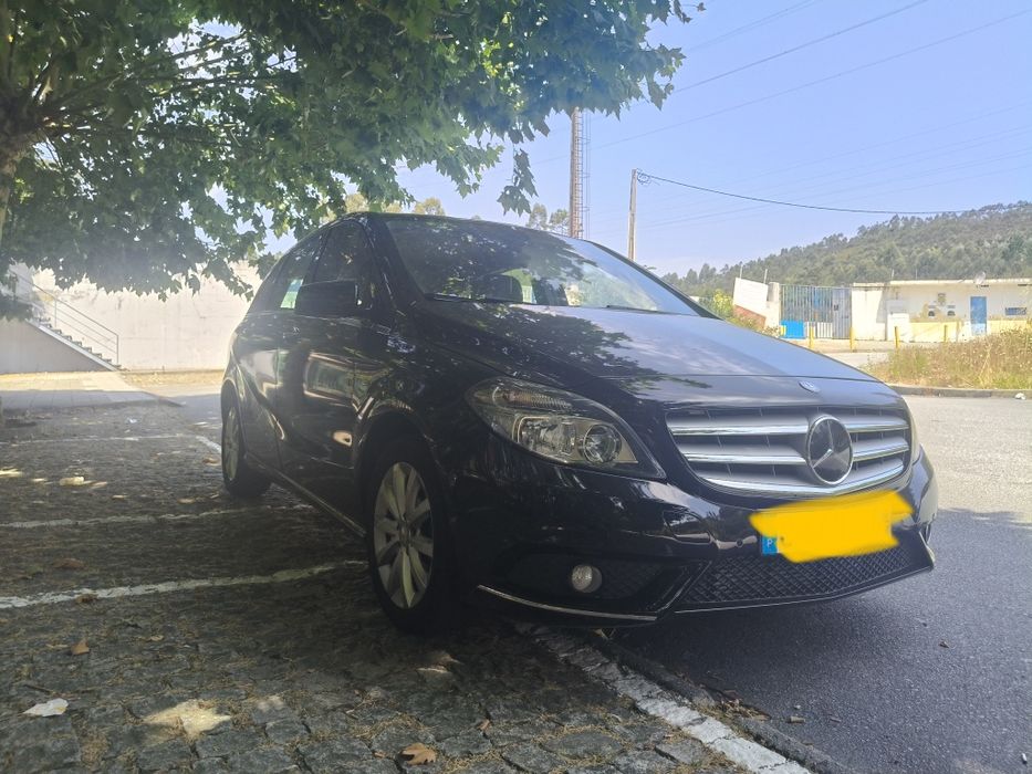 Mercedes B180 CDI (W246) 1.8 Mercedes – Impecável / Prático e Económico
