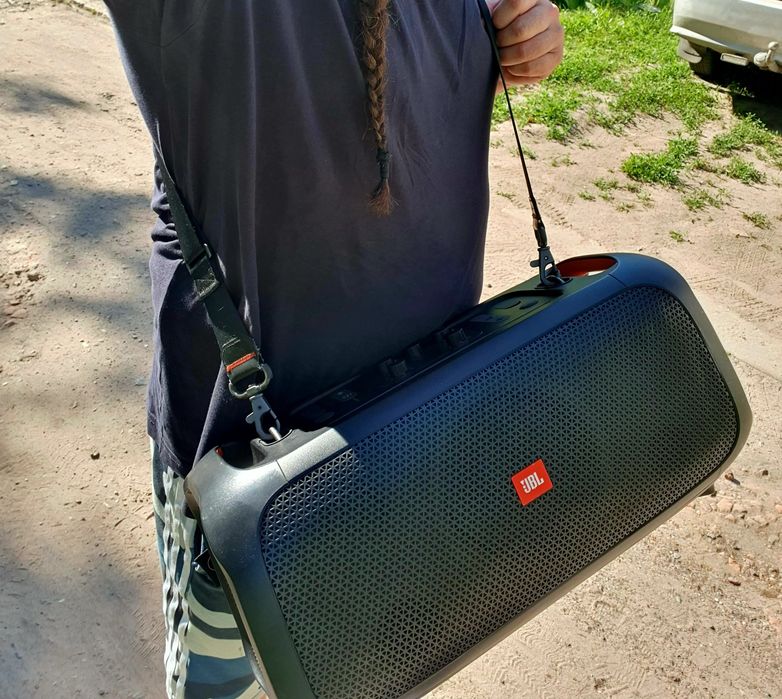 JBL PartyBox On-The-Go Black