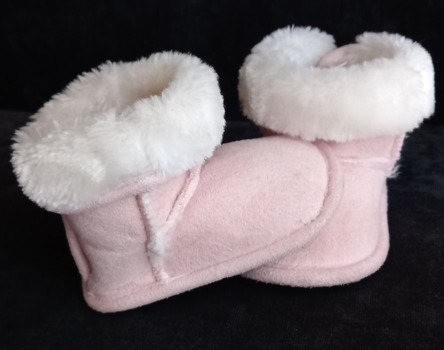 Botas peludas menina da H&M