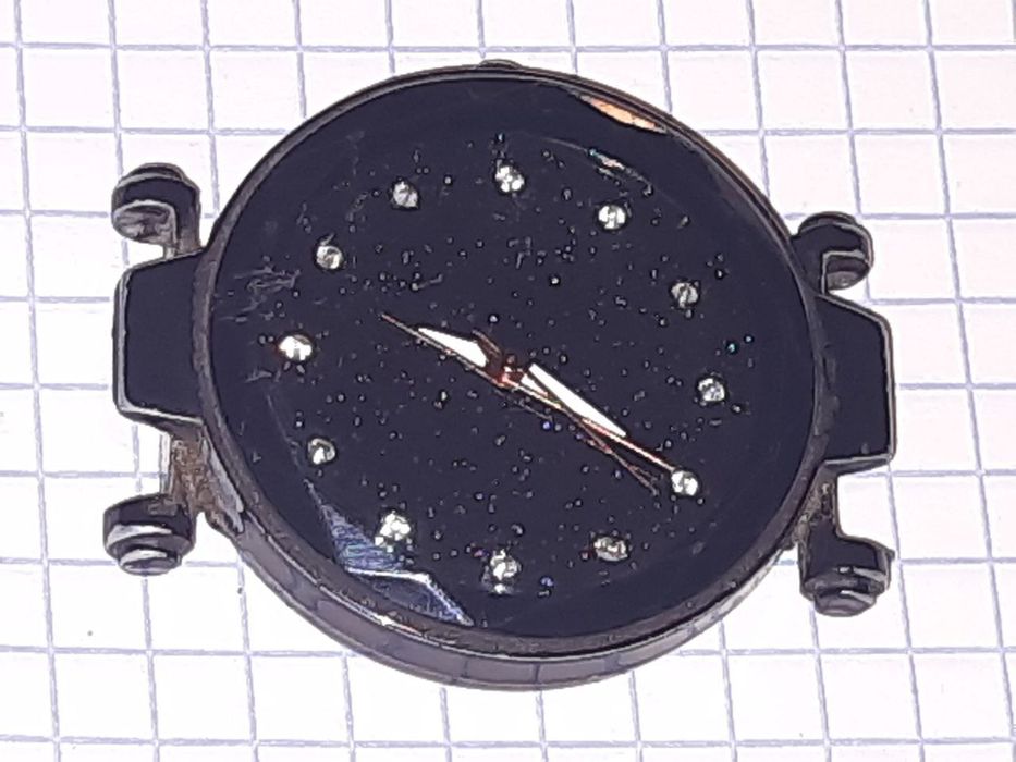 Электронные женские часы