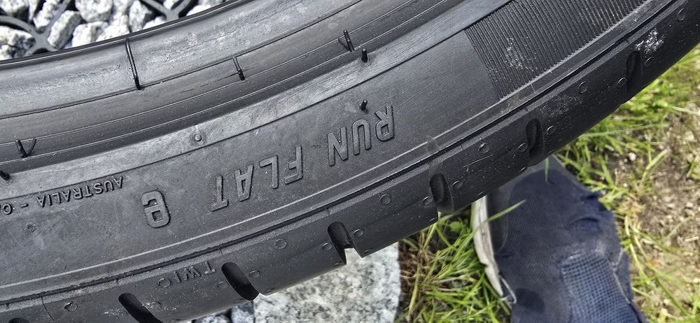 275/30/20 Pirelli pz4 BMW-RSC -M0E run flat jak nowe 7mm