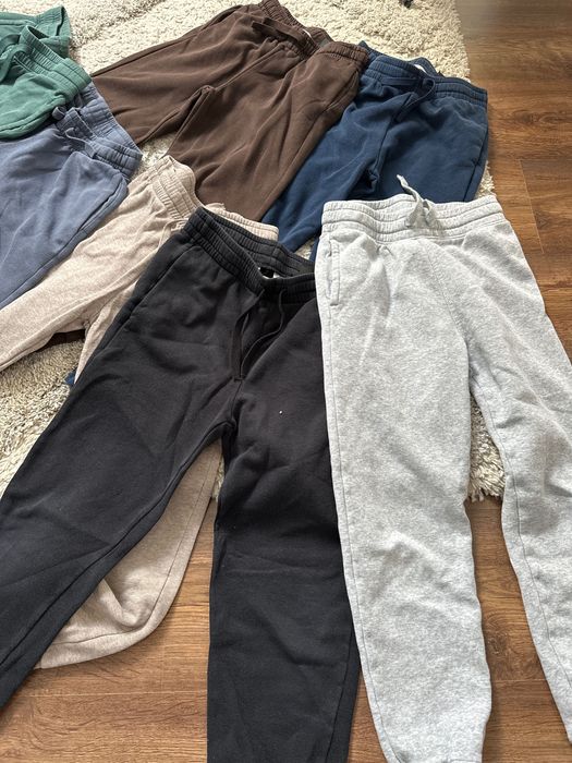 7 sztuk spodni dresowych z meszkiem H&M 140