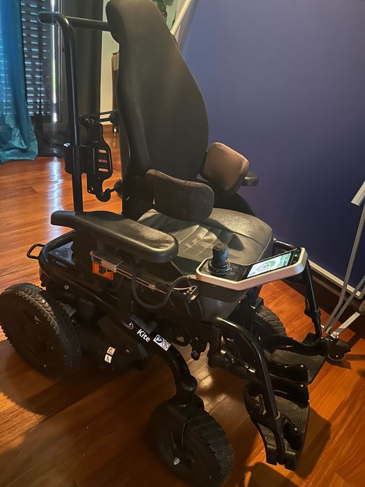 Cadeira de rodas elétrica