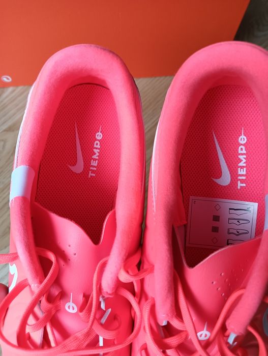 Nowe buty piłkarskie Korki Nike Tiempo Legend 10 Academy FG/MG  44