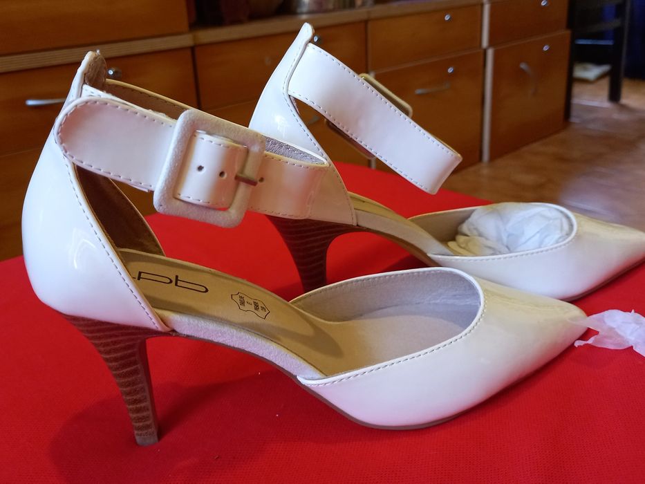 Sapato branco Les Petites Bombes