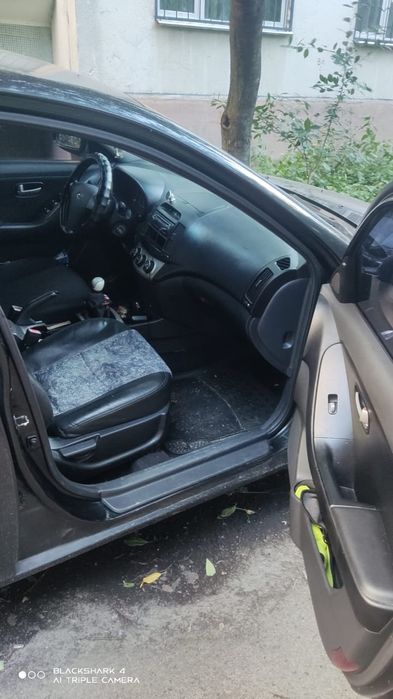 Автомобіль Hyundai Elantra