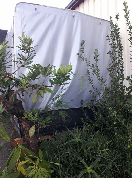 Vendo carroçaria com capota de camião