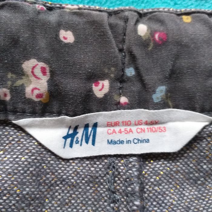 Szorty, krótkie spodenki H&M r. 110 jak nowe