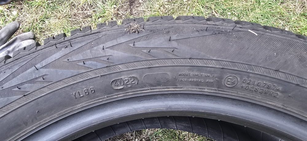 Opony zimowe Nokian 235/50/R19