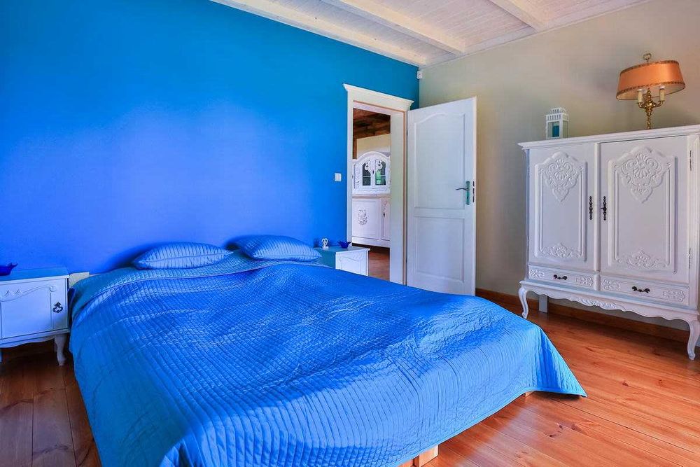 Dom z jeziorem , posiadłość 10 Ha cała do dyspozycji , 10 -14 osób