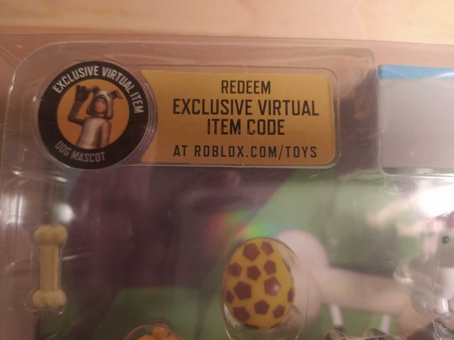 Roblox - Adopt Me Pet Store: caixa com miniaturas do jogo