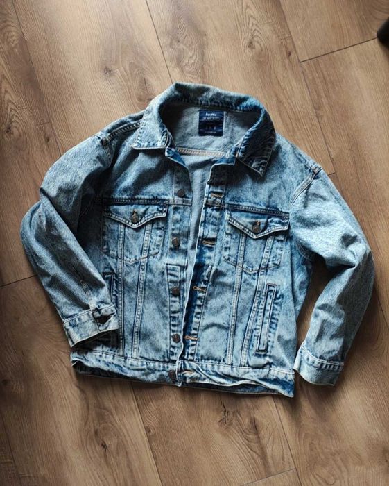 Jeansowa kurtka Bershka