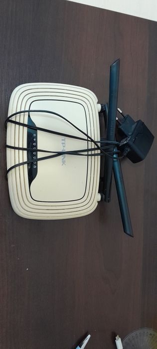 Роутр wifi      .