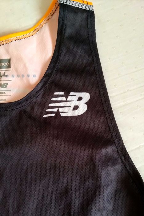 Top Desporto New Balance Mulher Tam S Preto/Cinzento