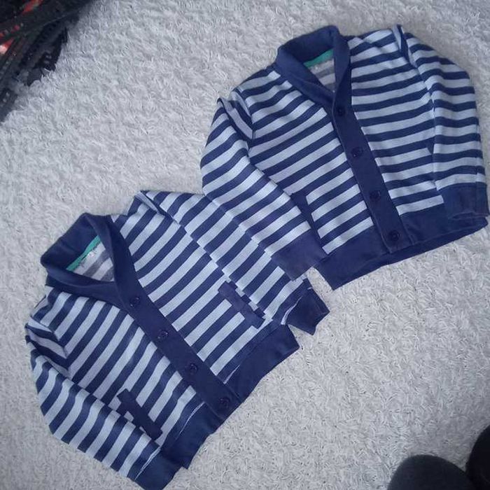 2x kardigan r.122 bliźniaki wiosna, lato, jesień,czapki,bluzy