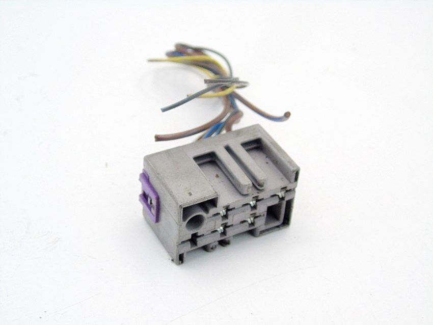 Wtyczka Kostka Instalacji Audi 80 B4 B3 100 C4 90