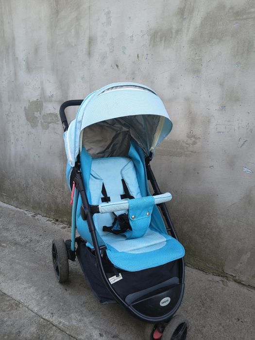 Прогулянкова коляска