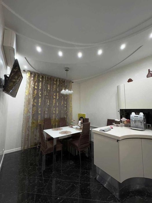 Коттедж с ремонтом в ЖК "White Flower"! 1A37