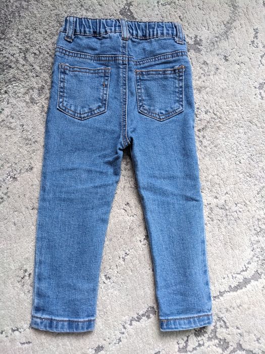 Джинси для дівчинки.