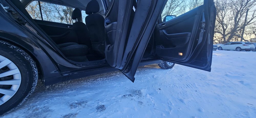 Toyota Avensis 2006 рік 2.0 дизель для військових