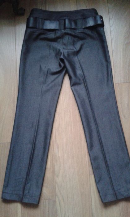 Eleganckie spodnie szare- stalowe z połyskiem R. 36