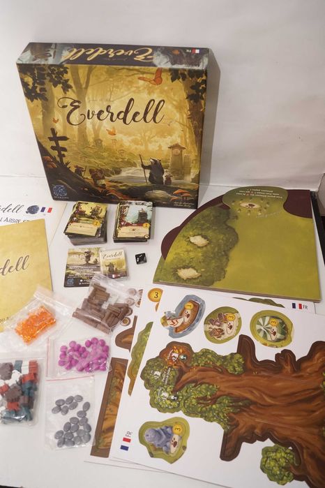 1132 STARLING GAMES Gra planszowa Everdell wersja francuska