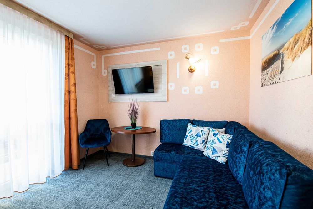VILLA DORA Mielno, podgrzewany basen, parking, blisko centrum, plac zabaw