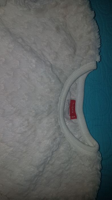 Camisola Peluche Branca Inverno - Tamanho 8 - Portes incluidos