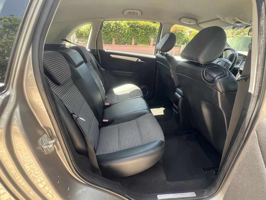 Mercedes B200 Turbo (gasolina)