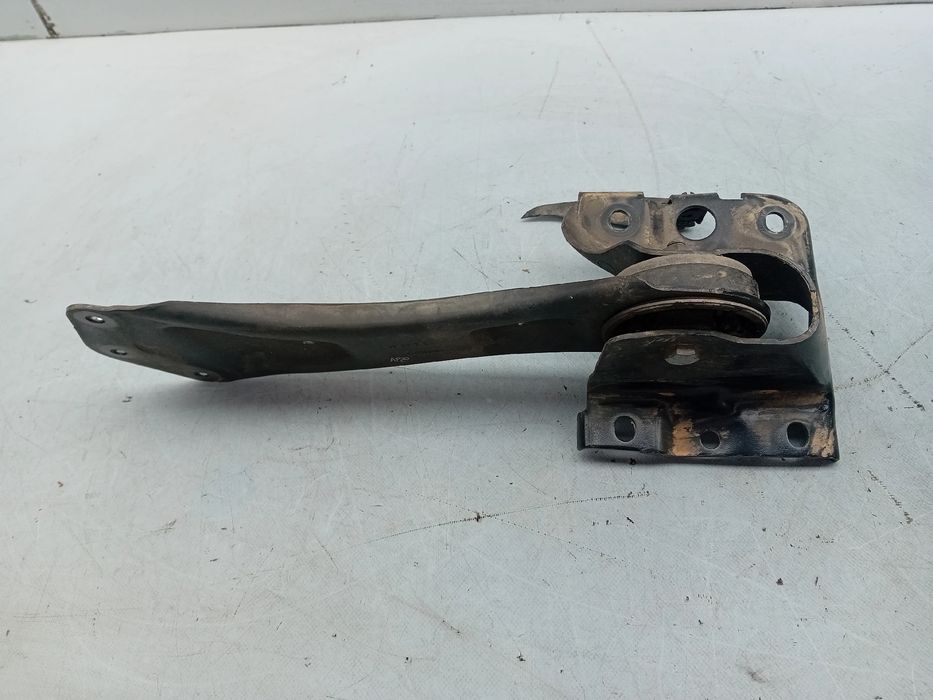 Braço de suspensão trás esquerdo MERCEDES-BENZ CLA Coupé (C118)